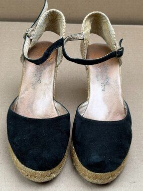 Paez Espadrille Wedge Sandals Black Suede Made In Spain Size 8.5 damage
